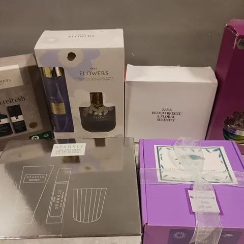 APPROX 10 ASSORTED GIFT SETS TO INCLUDE NEXT, ZARA, CHAMPNEY'S, ETC 