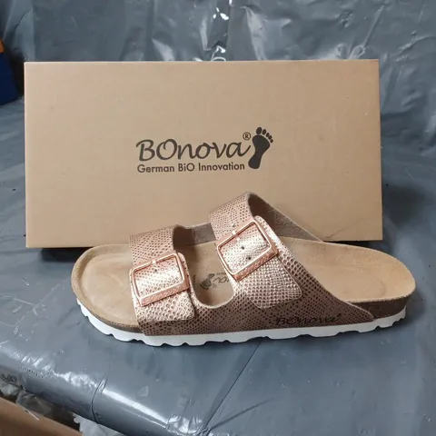 BOXED PAIR OF BONOVA SANDALS PINK PRINT DESIGN SIZE 6 UK