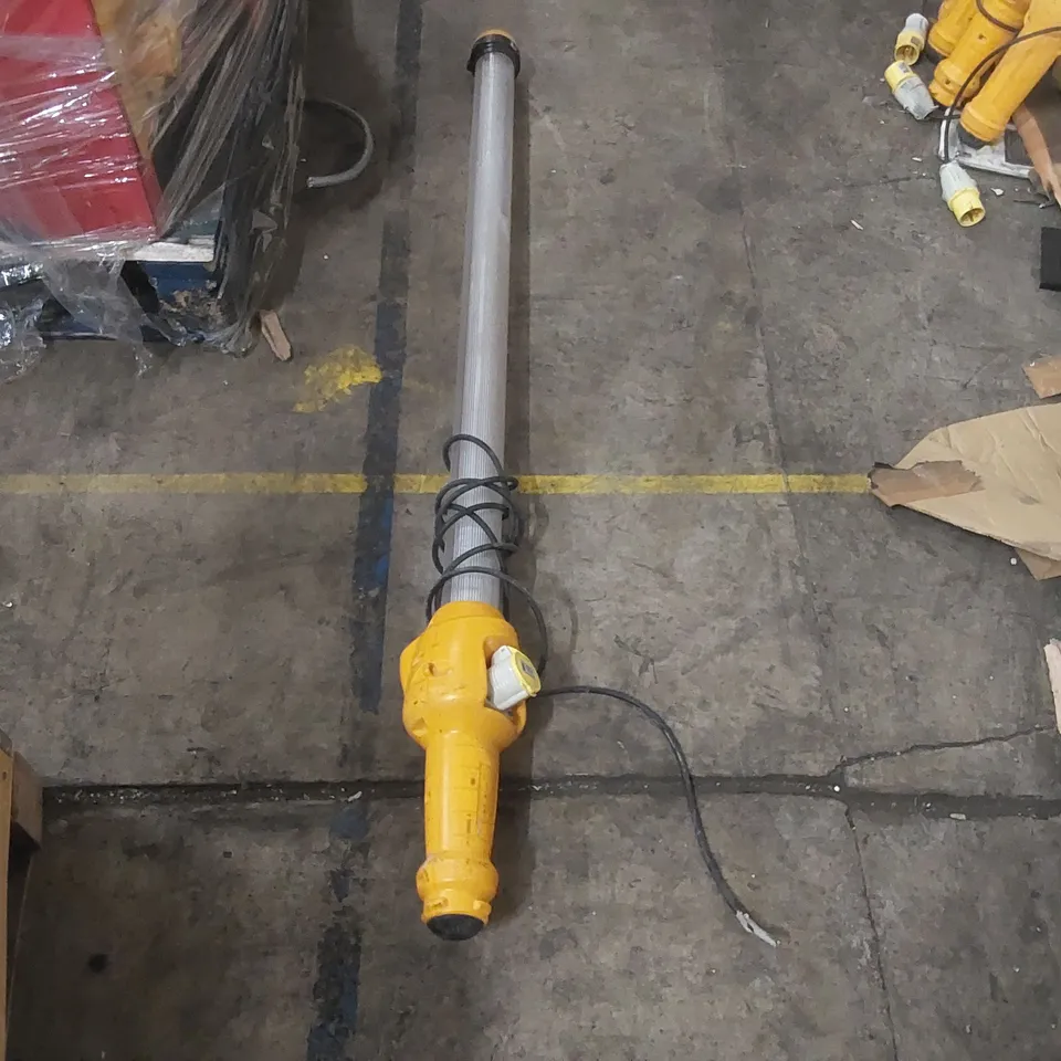 DEFENDER UPRIGHT LED STICK LIGHT