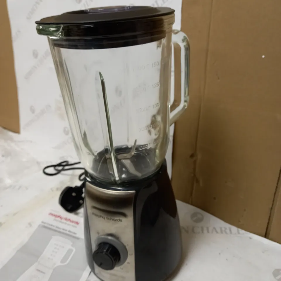 MORPHY RICHARDS TOTAL CONTROL GLASS TABLE BLENDER 