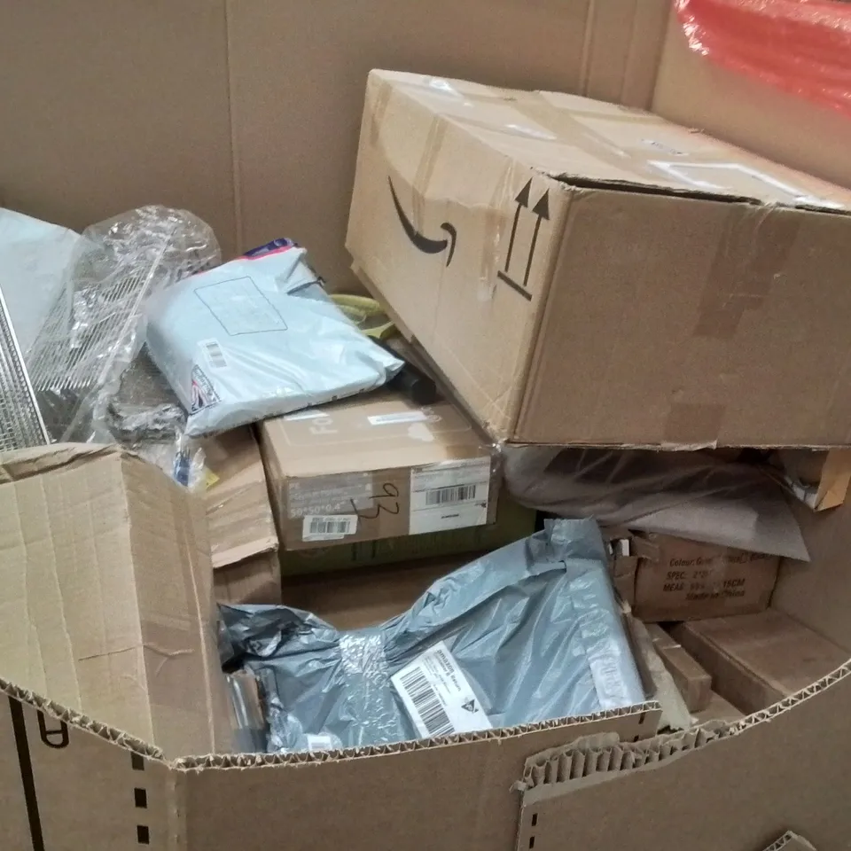 PALLET OF ASSORTED HOUSEHOLD GOODS AND PRODUCTS TO INCLUDE;INSECT KILLER MACHINE,YOGA MAT,CEILING LIGHT