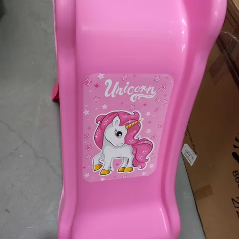 UNICORN TABLE AND CHAIR SET