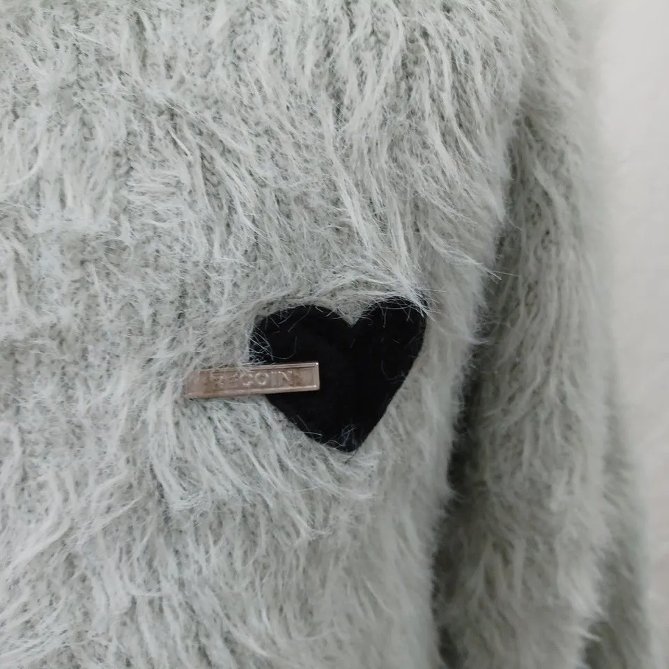 RECOIN FLUFFY BUTTON UP JACKET