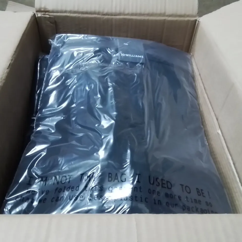 BOXED BRAND NEW APPROXIMATELY 17 JD WILLIAMS PONTE COLUM SKIRT BLACK SIZE 18