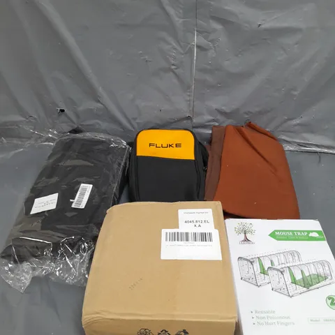 APROXIMATELY 15 ASSORTED HOUSEHOLD ITEMS TO INCLUDE BAGS , MOUSETRAPS , ETC