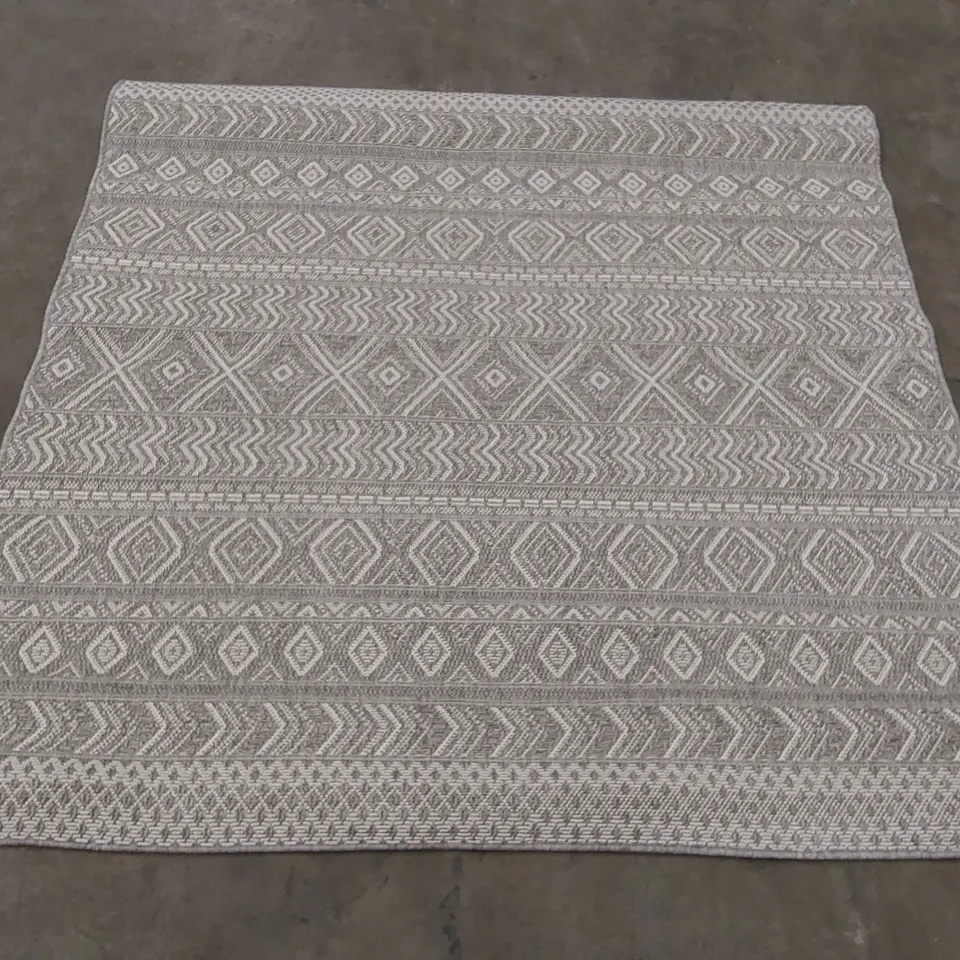 BAGGED PACO HOME VERMONT RUG - 150 x 150cm