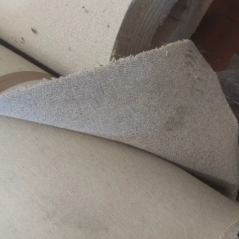 ROLL OF QUALITY LINGDALE ELITE RYELSTONE CARPET - APPROXIMATELY 5 x 7m
