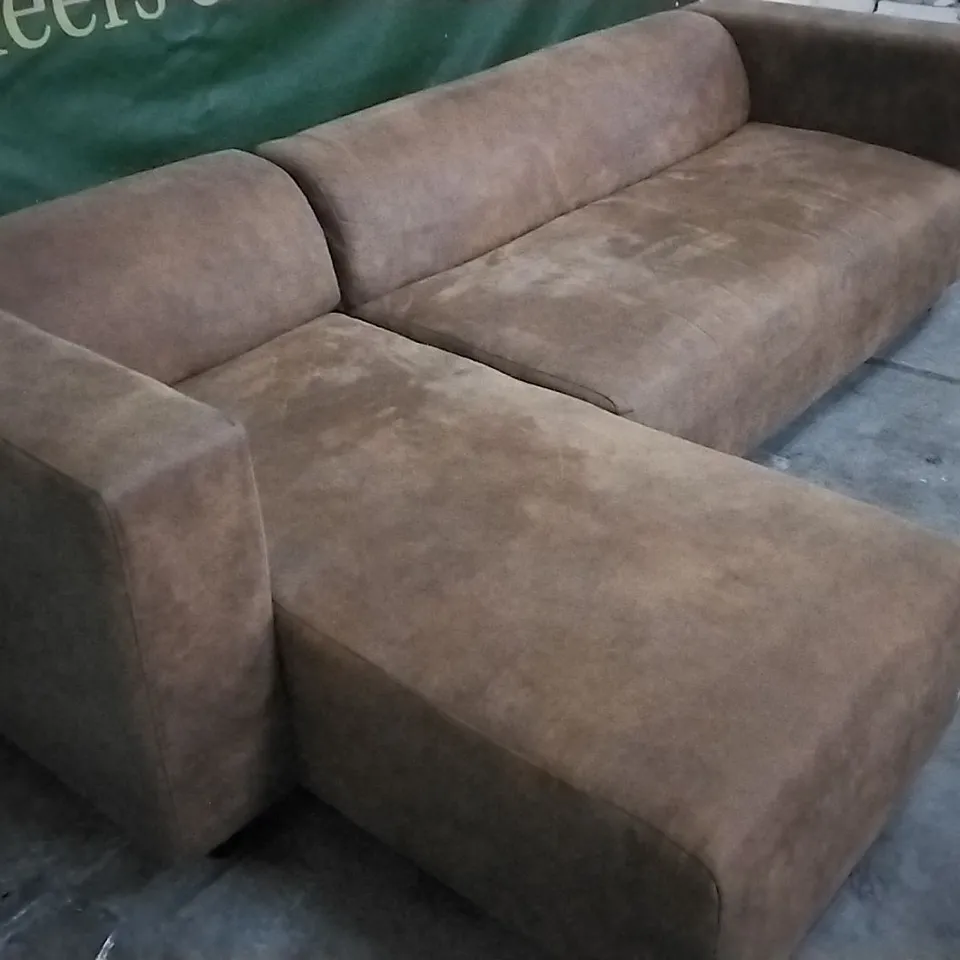 QUALITY DESIGNER RUST FABRIC CHAISE LOUNGE SOFA