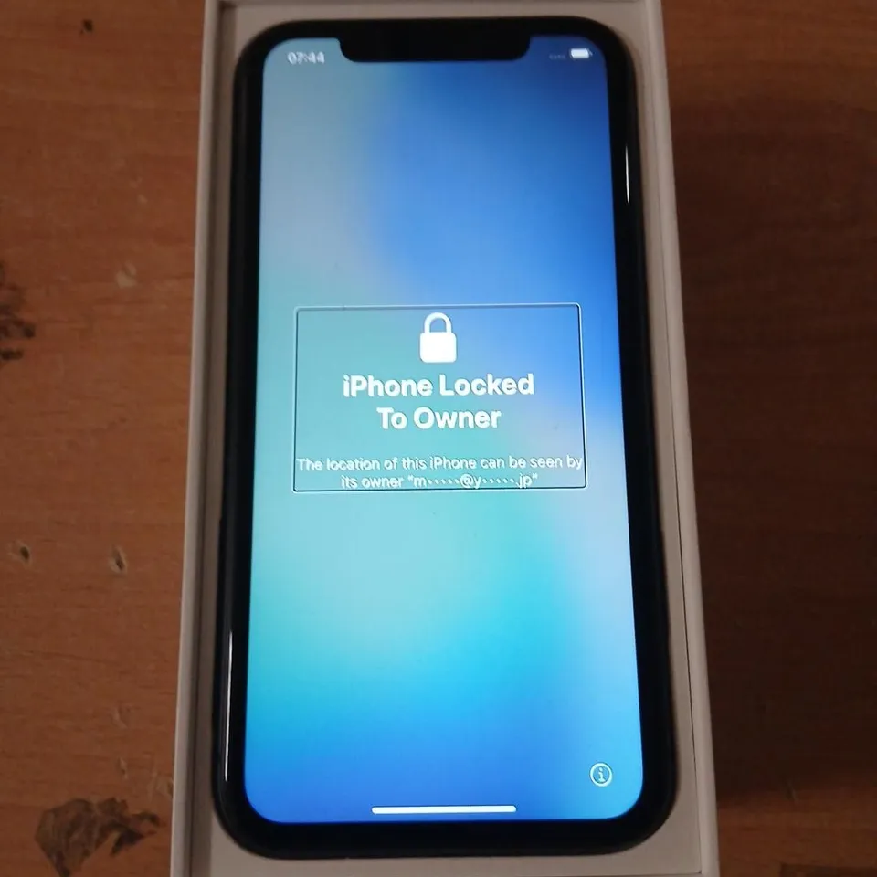 APPLE IPHONE 11 BLACK 64GB – BOXED (ACTIVATION LOCKED)