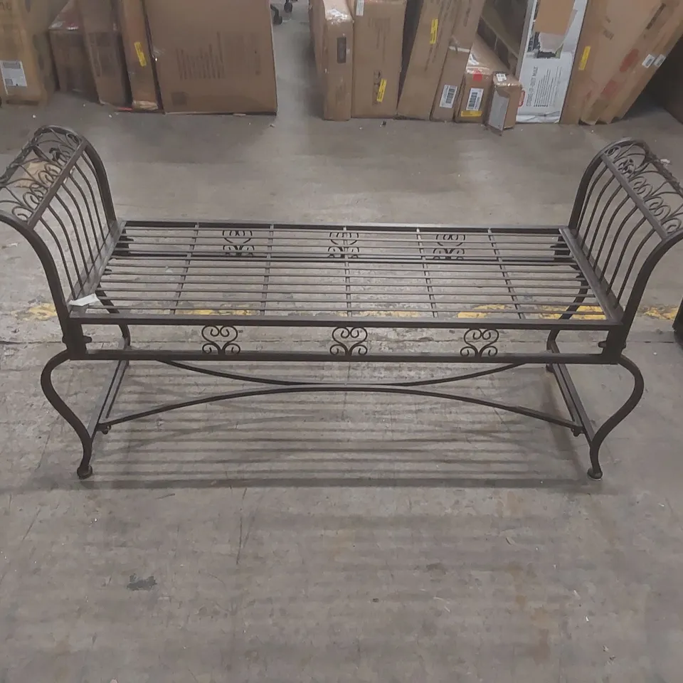 BRIELLE BENCH COLOUR: RUSTIC BROWN