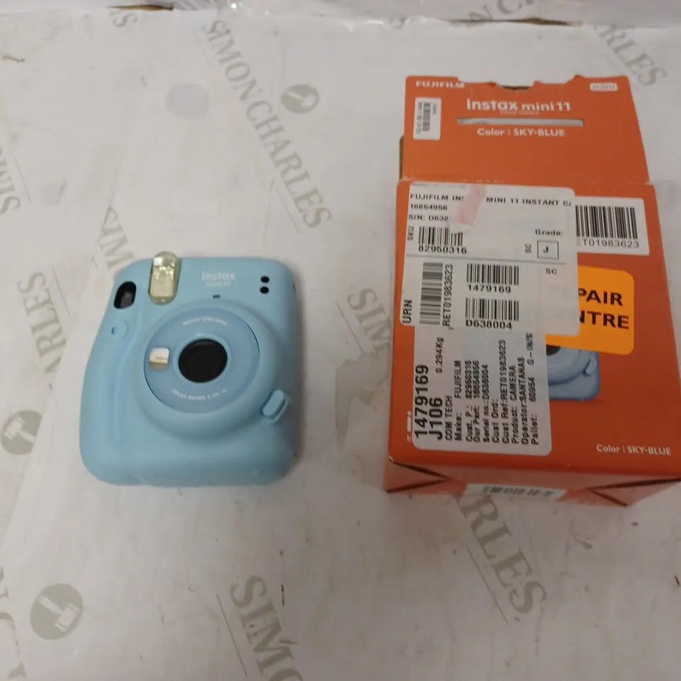FUJIFILM INSTAX MINI 