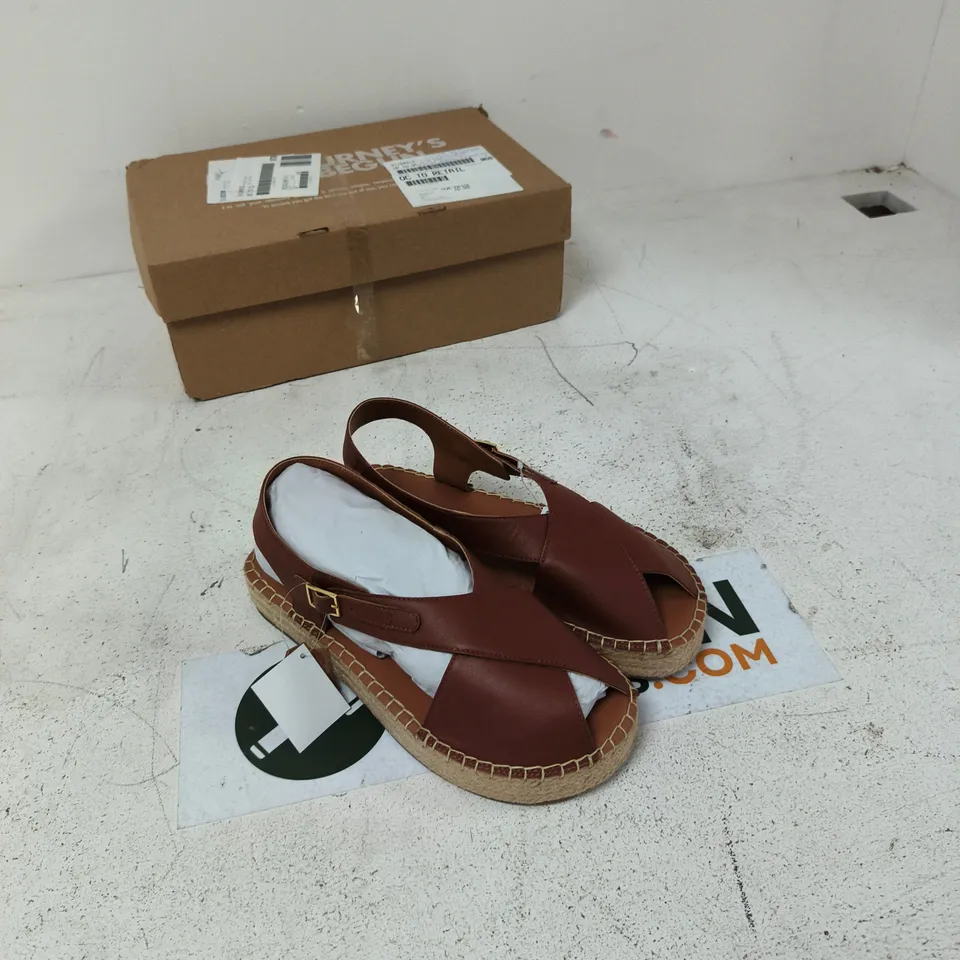 JD WILLIAMS WOMEN'S LEATHER ESPADRILLE SANDALS – UK 8 (EU 42) – BROWN
