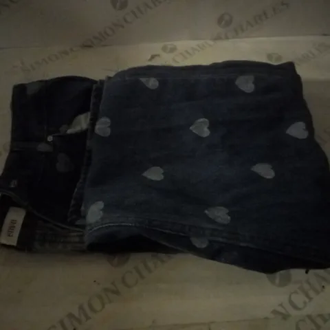 ENVII WOMENS BLUE DENIM HEARTPRINT JEANS, XL
