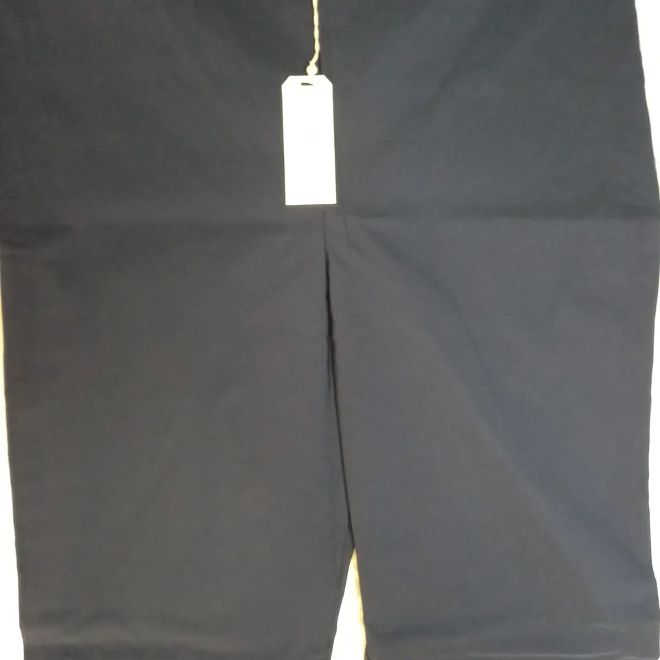 MAISON DE NIMES BENGALINE STRETCH CAPRI TROUSERS IN NAVY - L