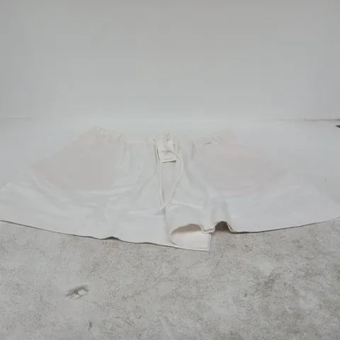 OYSHO WHITE DRAWSTRING SHORTS XL TAGGED