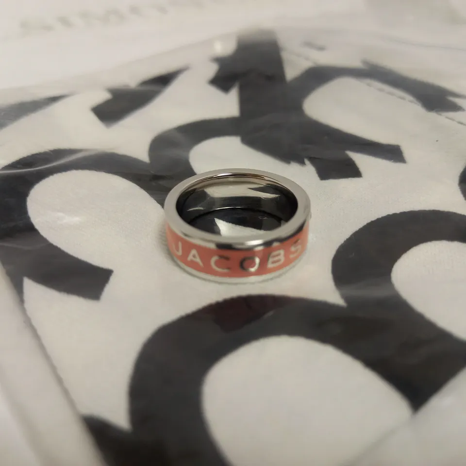 MARC JACOBS-STYLE MEDALLION RING SIZE 7