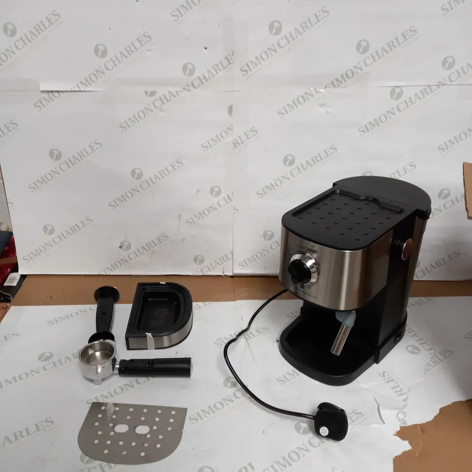 OUTLET COOK'S ESSENTIALS PUMP ESPRESSO COFFEE MACHINE WITH MILK FROTHER