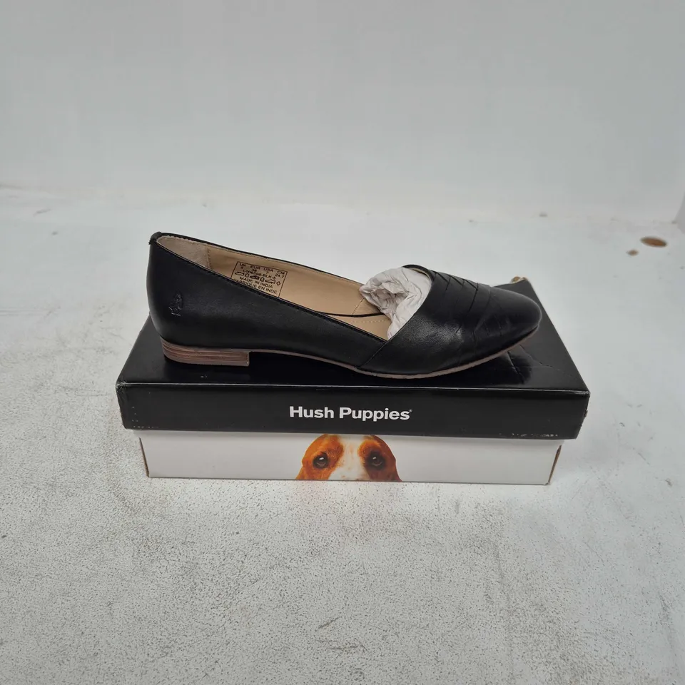 BOXED PAIR OF HUSH PUPPIES MARLEY BALLERINA SHOES IN BLACK - UK 5