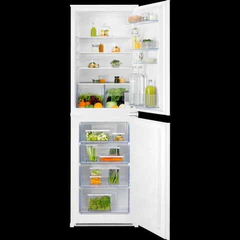 ELECTROLUX 500 COLDSENSE FRIDGE FREEZER 177.2 CM - LNS5LE18S5