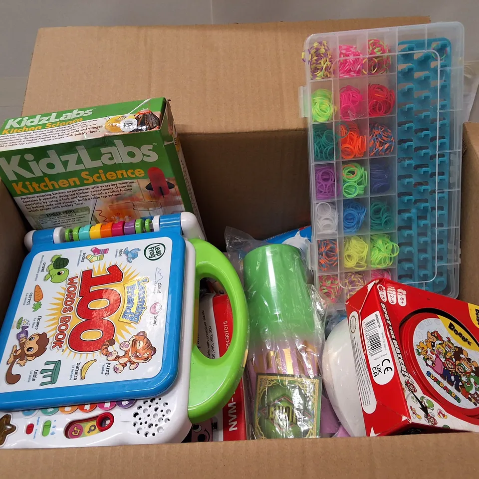 BOX CONTAINING ASSORTED PRODUCTS INCLUDING LOOM BANDS, KITCHEN SCIENCE VOLCANO, WICKED CUP, SUPERMARIO MATCH SET & DOCTOR TAPE