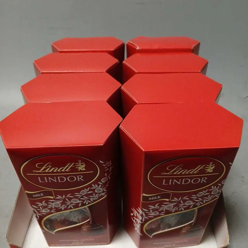 8 BOXED LINDT LINDOR MILK CORNET CHOCOLATES (8x200g)