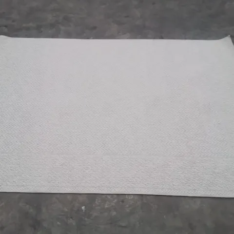 QUALITY DESIGNER AREA RUG - APPROXIMATELY 220X160CM