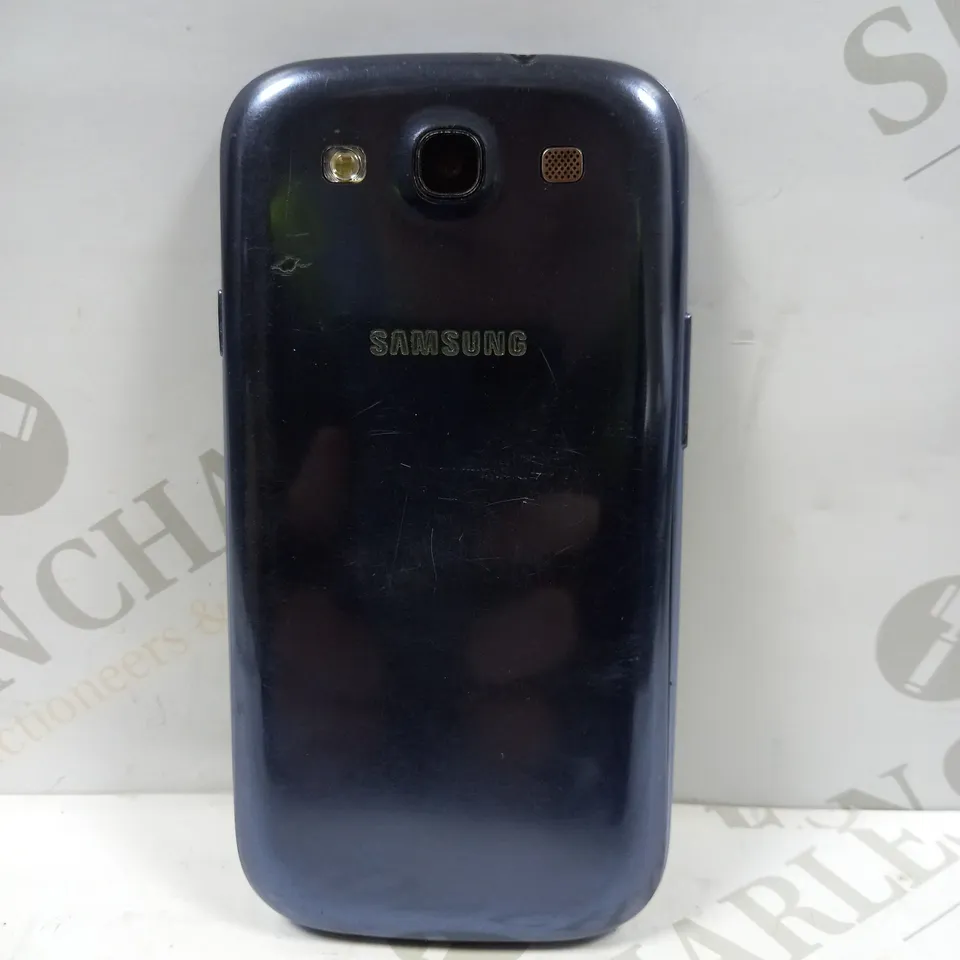 SAMSUNG I9300 GALAXY S II