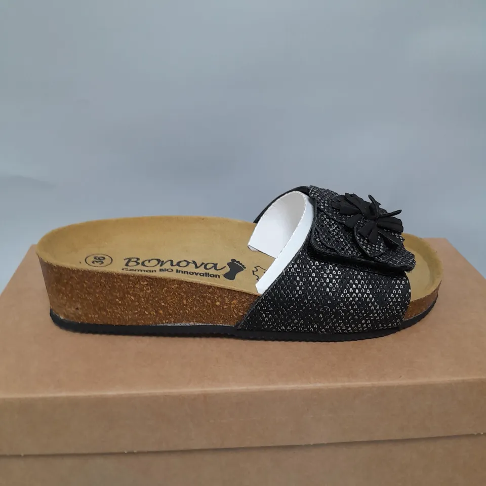 BONOVA BLACK FLOWER SANDALS - SIZE 8