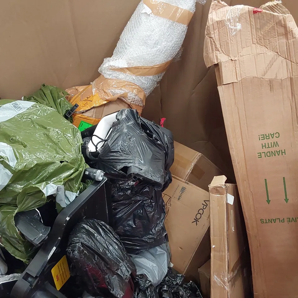 PALLET OF ASSORTED CONSUMER PRODUCTS TO INCLUDE; TOWER FANS, DESK, DRYING RACK SHELF, POP-UP TENT ECT