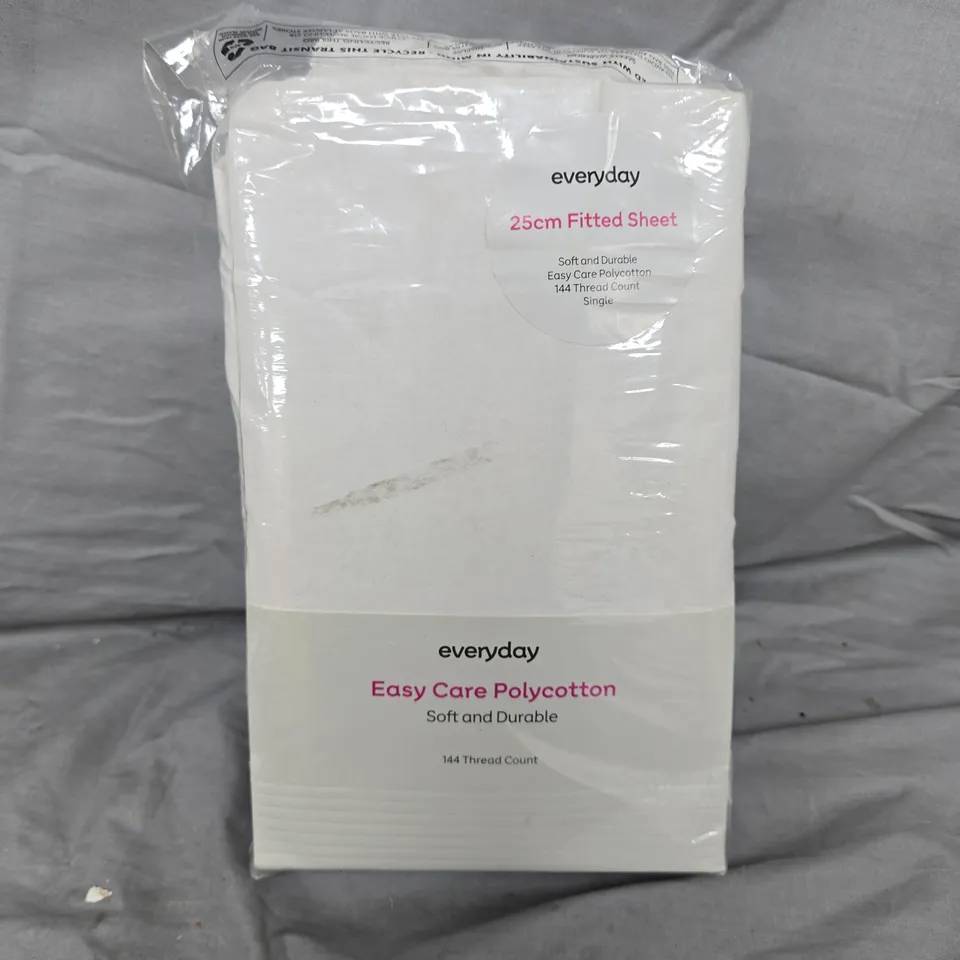 EVERYDAY EASY CARE POLYCOTTON 25CM FITTED SHEET – SINGLE
