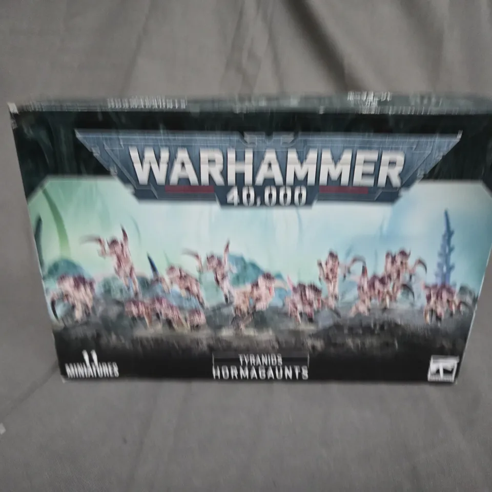 WARHAMMER 40,000 TYRANIDS - HORMAGAUNTS - 11 MINIATURES