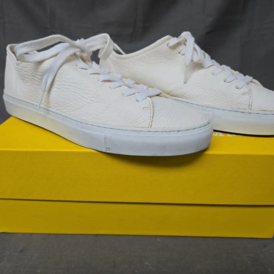 BOXED PAIR OF DIEMME LORIA LOW SHOES IN CREAM UK SIZE 9