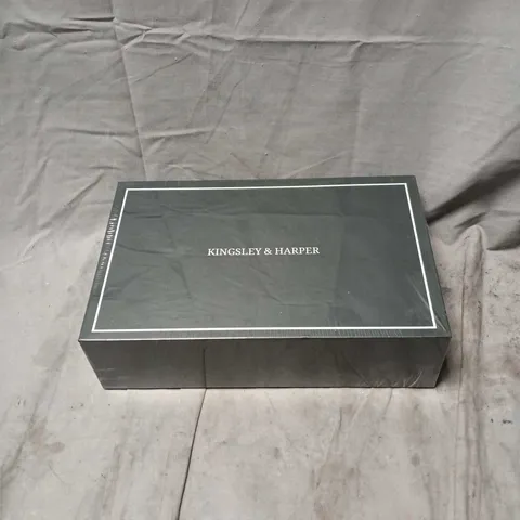 KINGSLEY & HARPER THE GLOBETROTTTER TRAVEL ACCESSORIES SET – BOXED