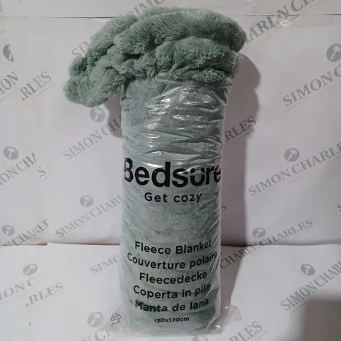 BED SURE FLEECE BLANKET IN GREEN - 130X170CM