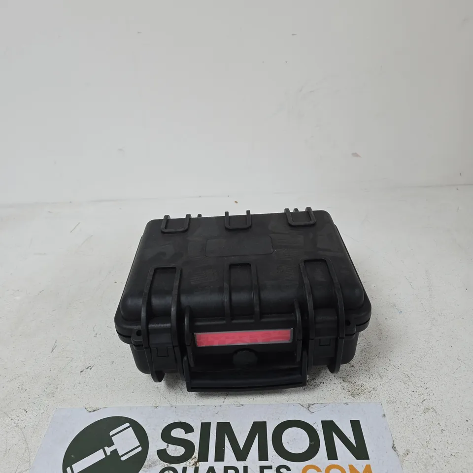 AMAZON BASICS HARD SHELL CARRY CASE WITH AIR VALVE 