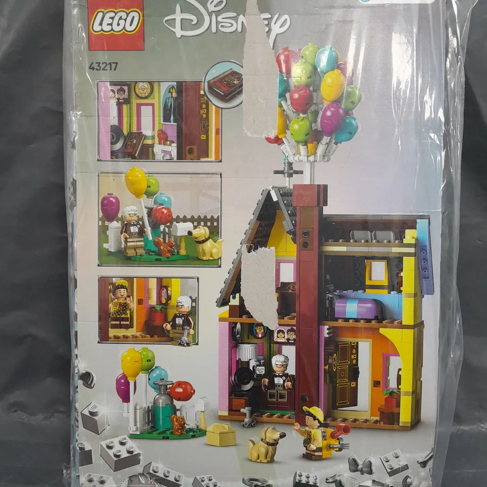 BOXED LEGO DISNEY PIXAR ‘UP’ HOUSE 43217