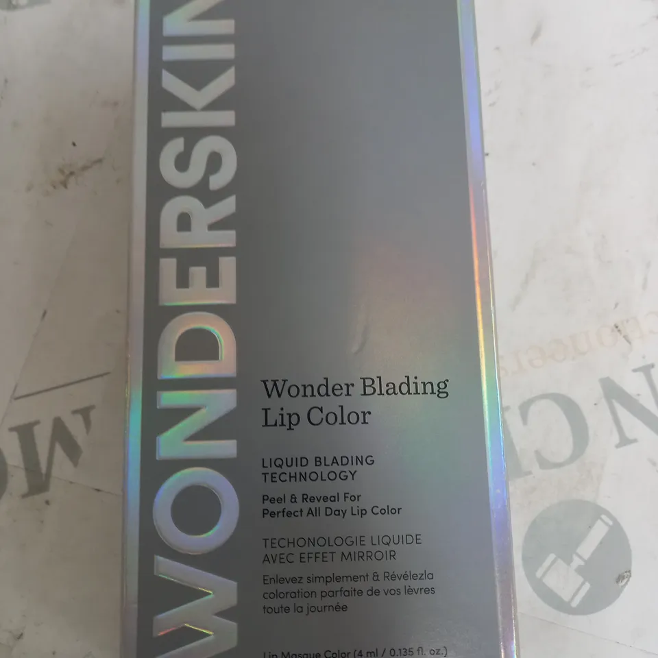 WONDERSKIN WONDER BLADING PEEL AND REVEAL LIP STAIN KIT