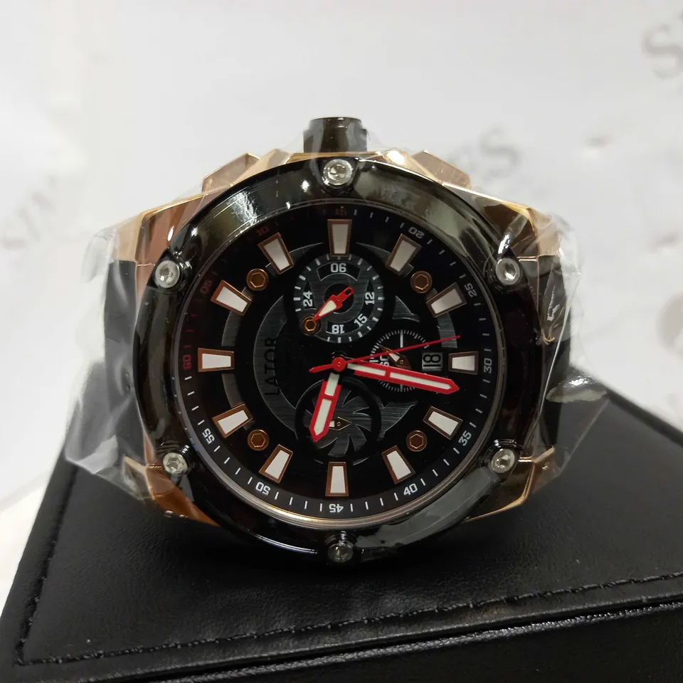 LATOR CALIBRE BLACK DIAL CHRONOGRAPH STYLE LEATHER STRAP WATCH RRP £635