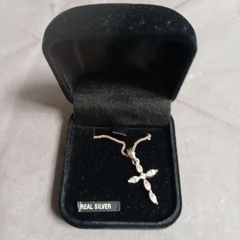 CROSS PENDANT NECKLACE IN REAL SILVER WITH CLEAR STONES – ON CHAIN, BOXED