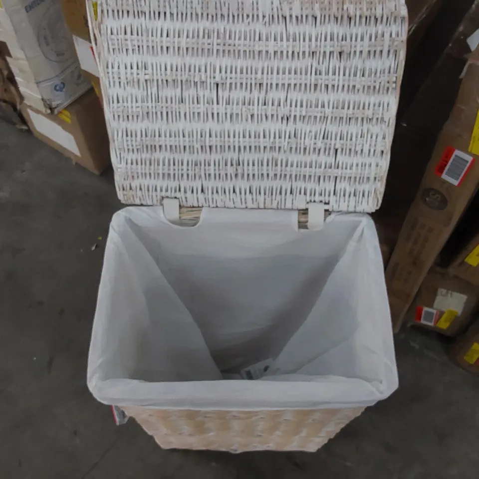 BOXED RECTANGULAR WICKER LAUNDRY BASKET BIN (1 BOX)