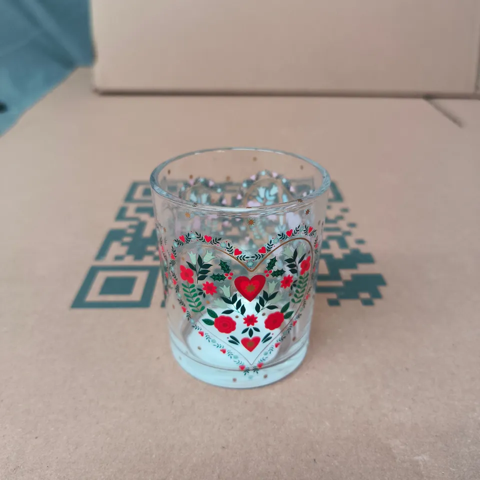 GISELA GRAHAM LONDO -  BOX OF 6 GLASS FLORAL HEART PATTERN TEALIGHT, XMAS SEASON