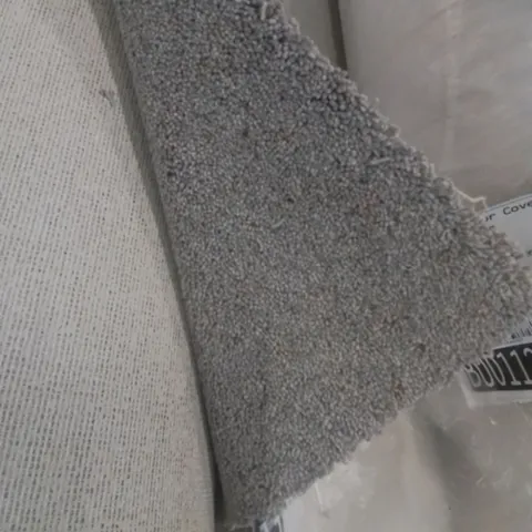 ROLL OF QUALITY FIRST IMPRESSIONS CLOSE SHAVE CARPET // SIZE: APPROXIMATELY 3.8 X 4M