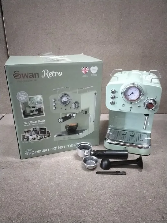 Lot 1002: BOXED SWAN RETRO ESPRESSO COFFEE MACHINE WITH MILK FROTHER ...