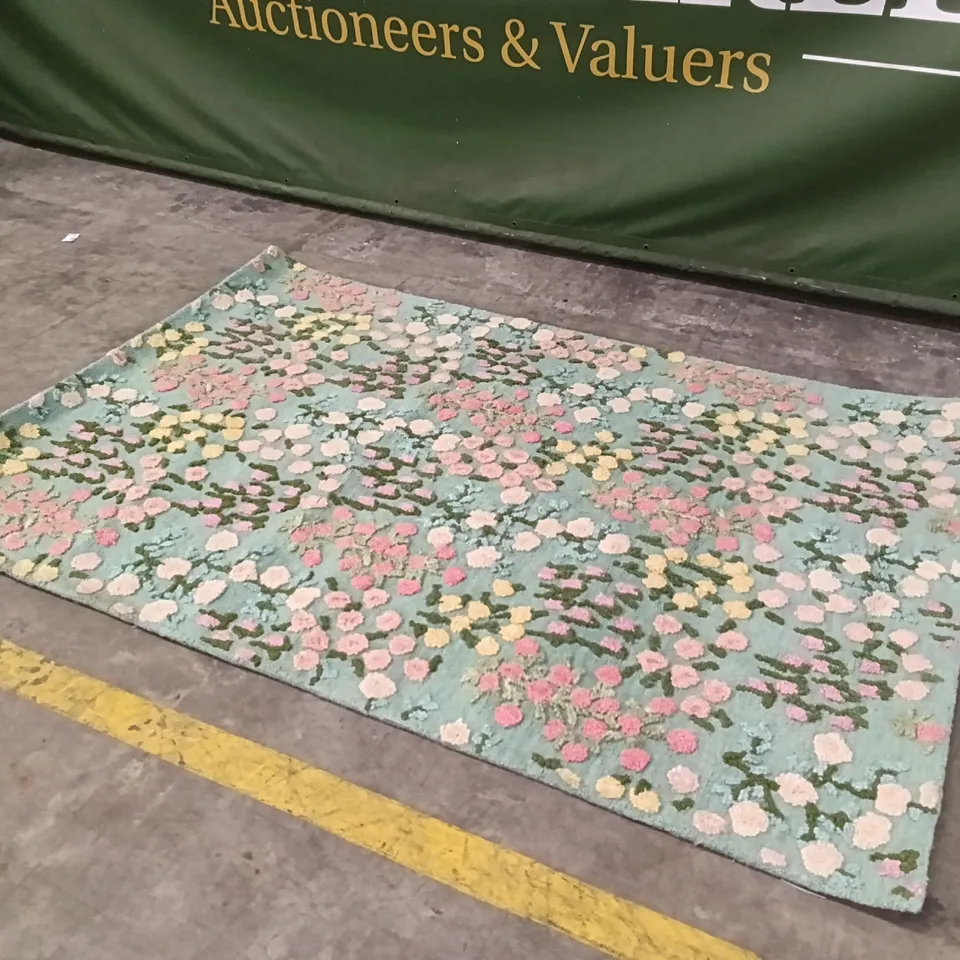 QUALITY DESIGNER AREA RUG - APPROXIMATELY 230CM X 160CM