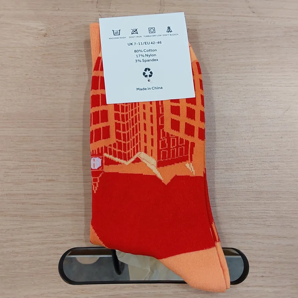 BOX OF APPROXIMATELY 360 BRAND NEW BIER CO 'SUPER DAD' SOCKS (1 BOX)
