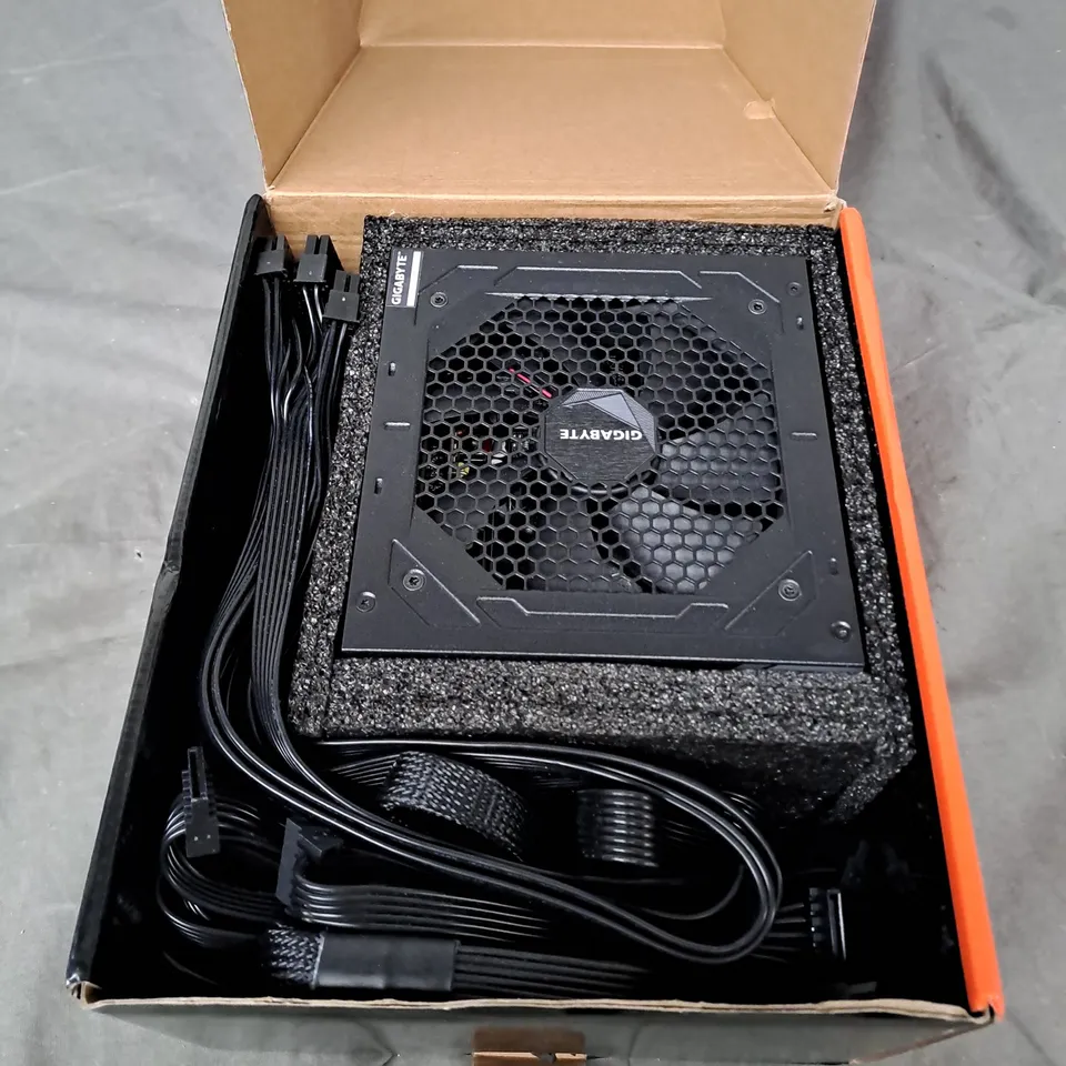 BOXED GIGABYTE 750W PCIE 5.0 MODULAR POWER SUPPLY 