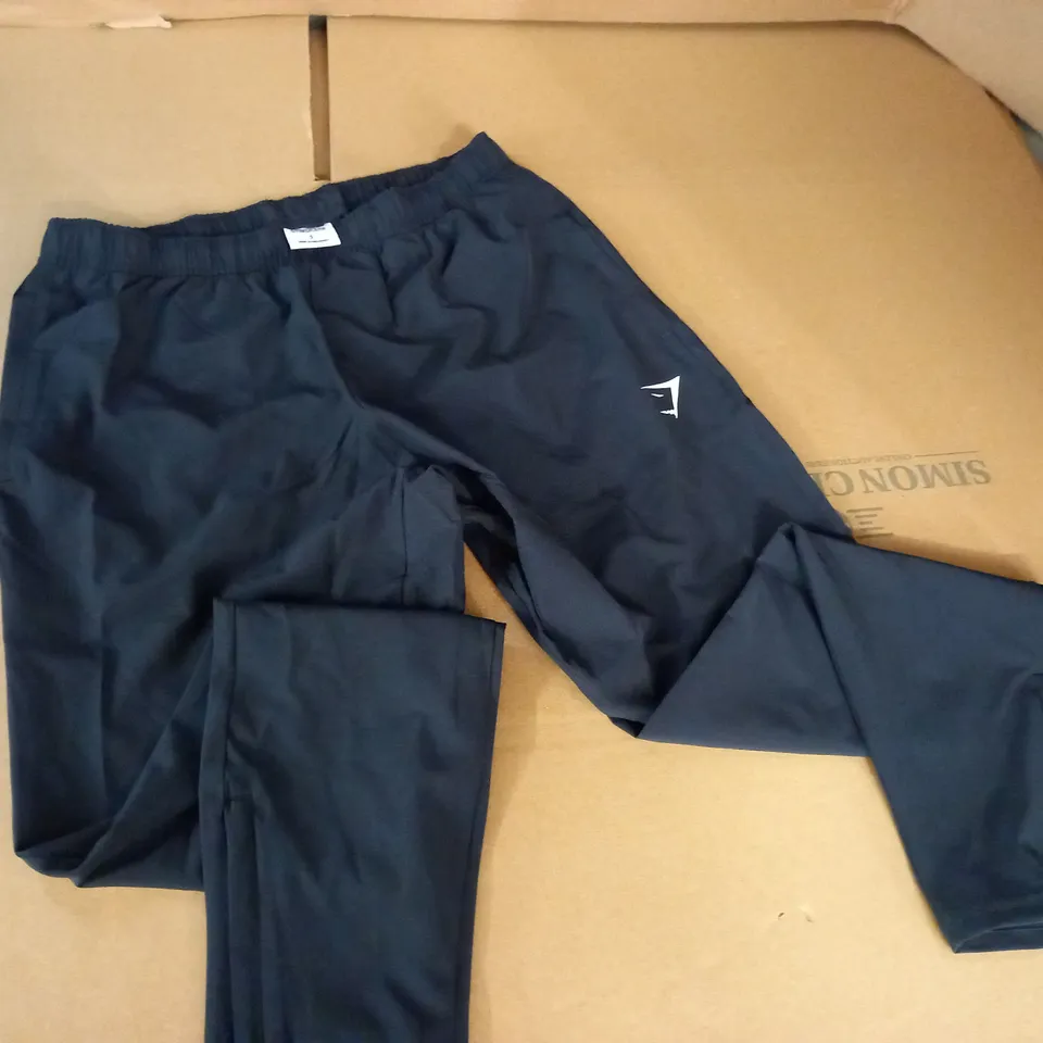 GYMSHARK BLACK TRACK PANTS - S