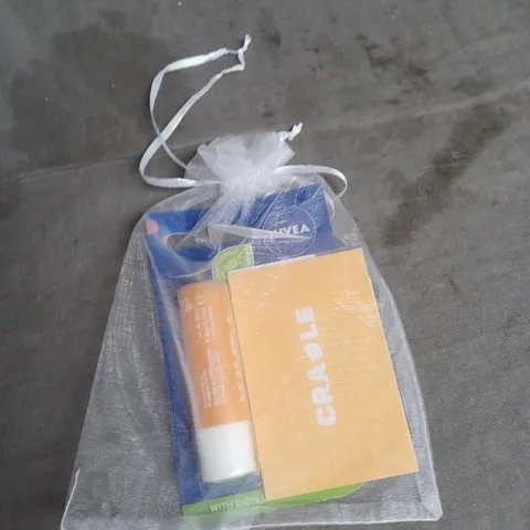APPROXIMATELY 20 NIVEA SUN PROTECT CARING LIP BALMS