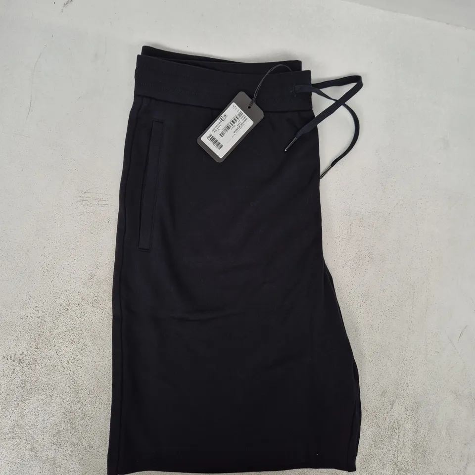 ARMANI EXCHANGE SHORTS IN BLACK SIZE LARGE