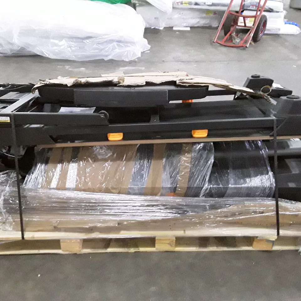 PALLET OF 2 NORDICTRACK T SERIES TREADMILLS - UNPROCESSED RAW RETURNS